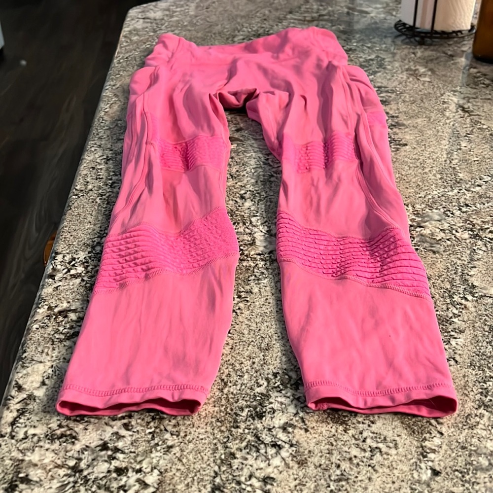 Pink Fabletics leggings